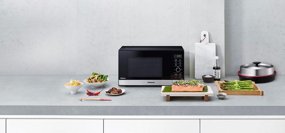 PANASONIC micro onde NN-GD38