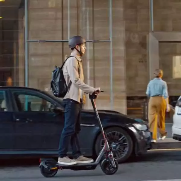 Trottinette Electrique NINEBOT F3 PRO – Image 3