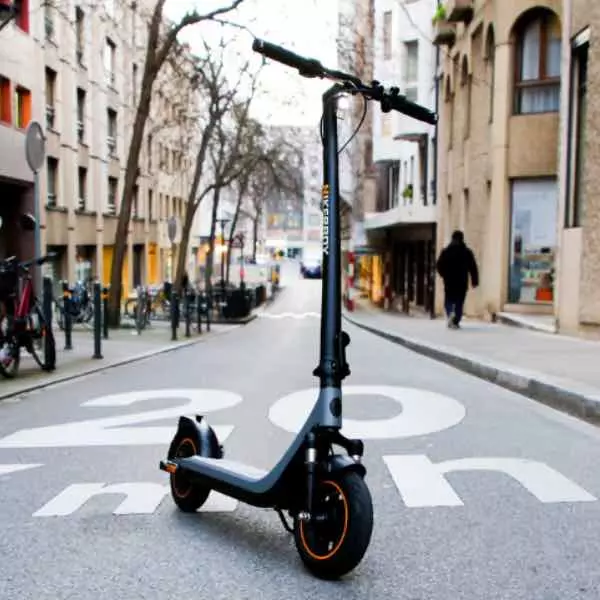 Trottinette électrique CURTIS PLUS