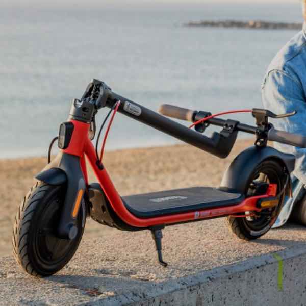 Trottinette électrique NINEBOT SEGWAY D28E