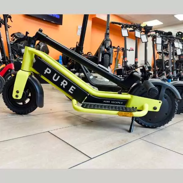 Trottinette électrique PURE ESCAPE PRO PLUS : Innovation et performance à petit prix – Image 3